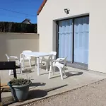 La Petite Maison Dans La Pature
