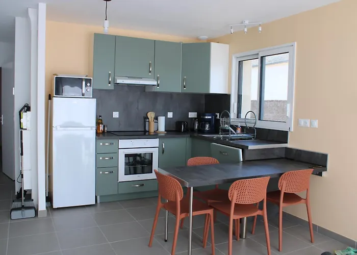 La Petite Maison Dans La Pature *